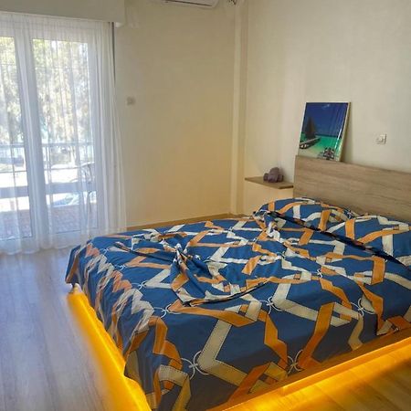 Seaview Room With Share Some Place Афины Экстерьер фото