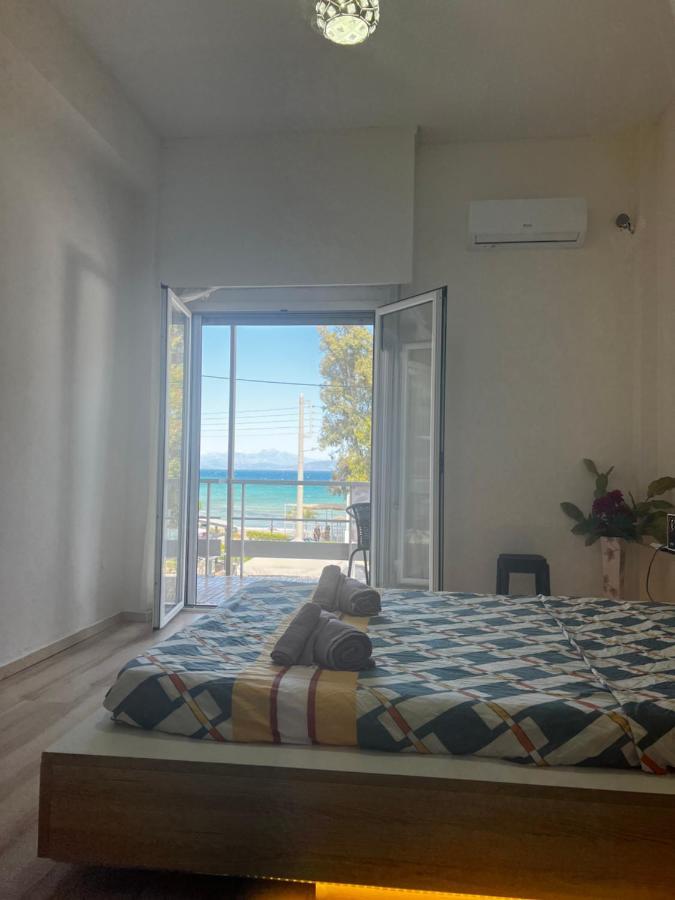Seaview Room With Share Some Place Афины Экстерьер фото