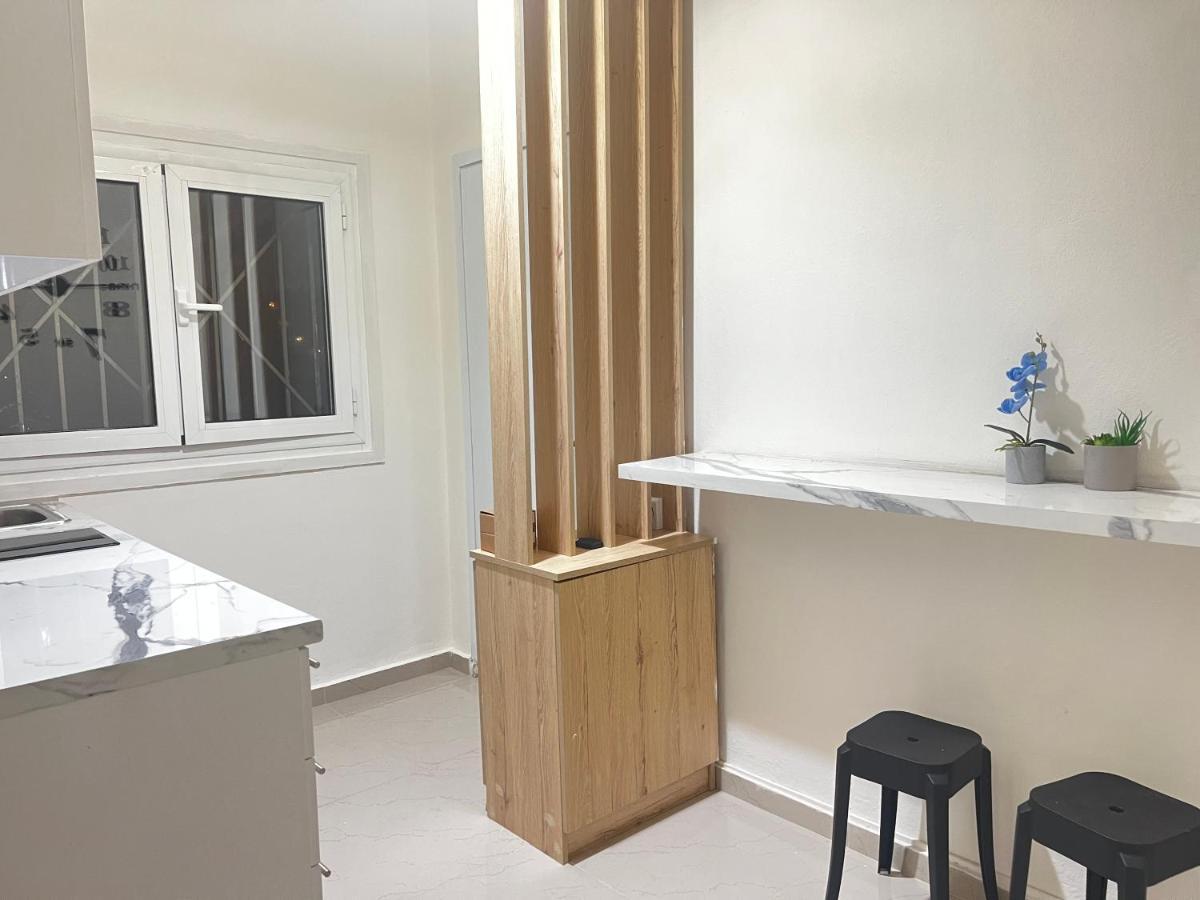 Seaview Room With Share Some Place Афины Экстерьер фото